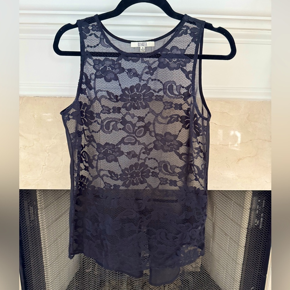 Gorgeous NWOT Semi Sheer Lace Sleeveless Top by BB Dakota!